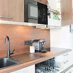 Special - Stadtnah, Balkon, Parkplatz, E-ladestation, Gitterbox Fuer Fahrraeder, Fitnessstudio דירה *