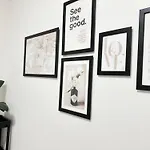 דירה Special - Stadtnah, Balkon, Parkplatz, E-ladestation, Gitterbox Fuer Fahrraeder, Fitnessstudio *