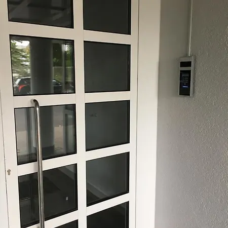 Special - Stadtnah, Balkon, Parkplatz, E-ladestation, Gitterbox Fuer Fahrraeder, Fitnessstudio * Koblenz