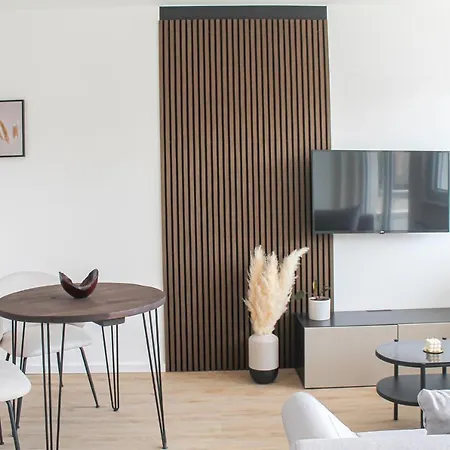 Special - Stadtnah, Balkon, Parkplatz, E-ladestation, Gitterbox Fuer Fahrraeder, Fitnessstudio Appartement