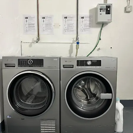 Special - Stadtnah, Balkon, Parkplatz, E-ladestation, Gitterbox Fuer Fahrraeder, Fitnessstudio Appartement *