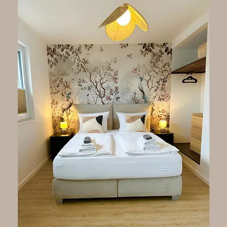 Special - Stadtnah, Balkon, Parkplatz, E-ladestation, Gitterbox Fuer Fahrraeder, Fitnessstudio