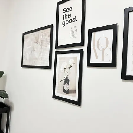 Appartement Special - Stadtnah, Balkon, Parkplatz, E-ladestation, Gitterbox Fuer Fahrraeder, Fitnessstudio *