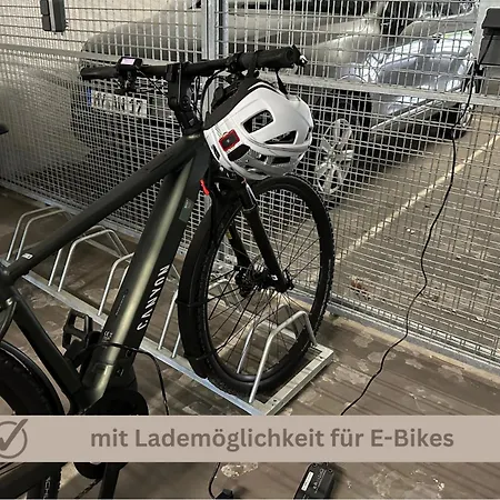 Special - Stadtnah, Balkon, Parkplatz, E-ladestation, Gitterbox Fuer Fahrraeder, Fitnessstudio *