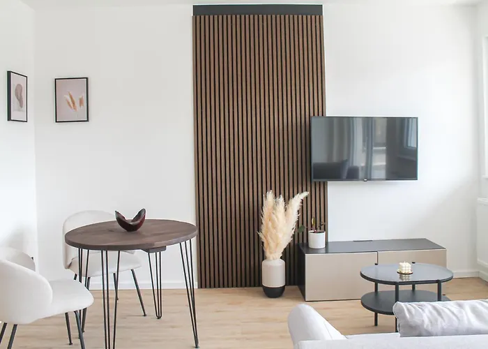 Special - Stadtnah, Balkon, Parkplatz, E-ladestation, Gitterbox Fuer Fahrraeder, Fitnessstudio Апартаменты