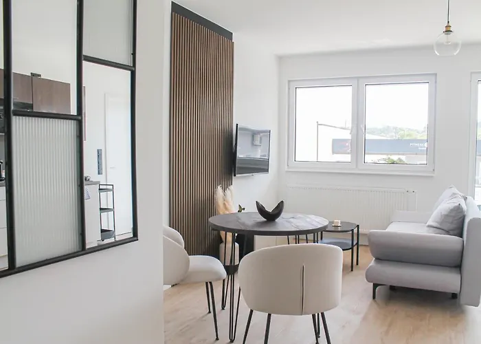 דירה Special - Stadtnah, Balkon, Parkplatz, E-ladestation, Gitterbox Fuer Fahrraeder, Fitnessstudio *