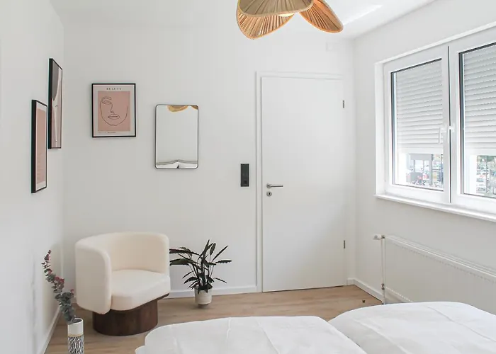 Special - Stadtnah, Balkon, Parkplatz, E-ladestation, Gitterbox Fuer Fahrraeder, Fitnessstudio Koblencja